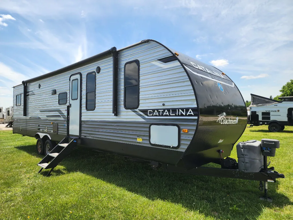 2024 Coachmen Catalina Legacy Edition 343BHTS - Photo 2