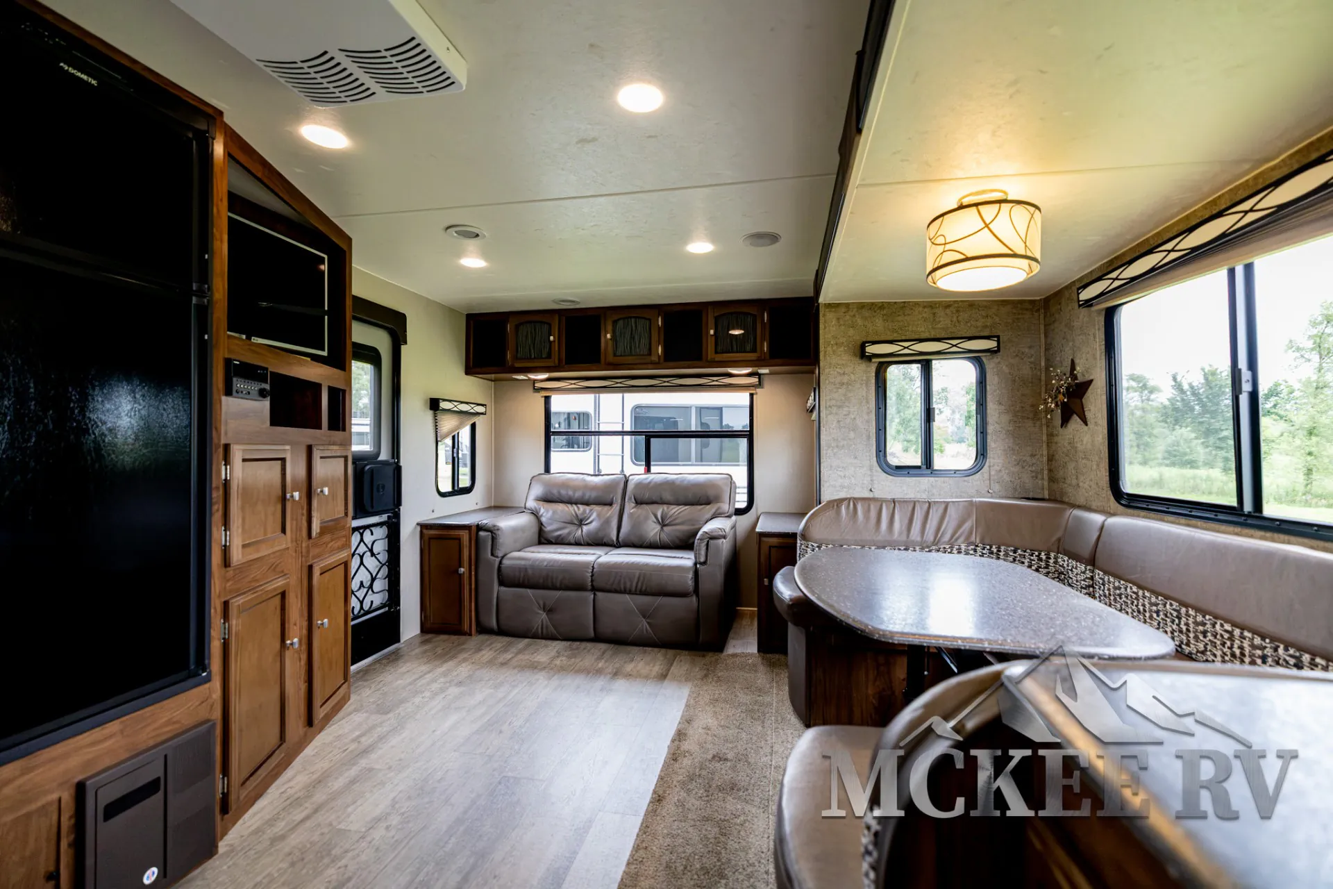 2018 Coachmen RV Freedom Express 279RLDS - Photo 4