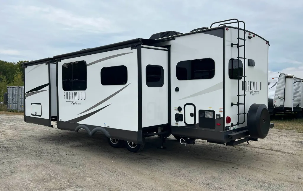 2025 Forest River Rockwood Ultra Lite 2614BS, Photos photo 23
