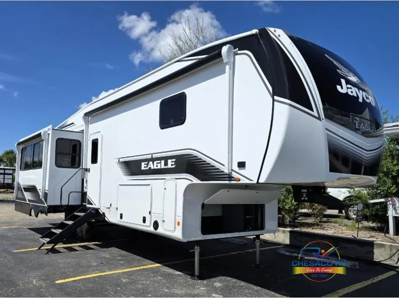 2026 Jayco Eagle 321RSTS - Photo 2