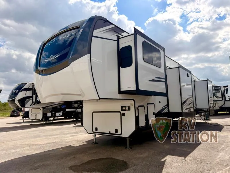 2026 Venture RV SportTrek Touring Edition 365VFL - Photo 3