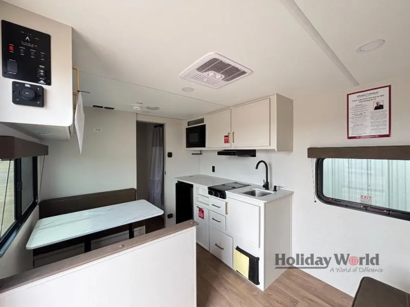 2027 Grand Design Transcend One 151RB - Photo 3