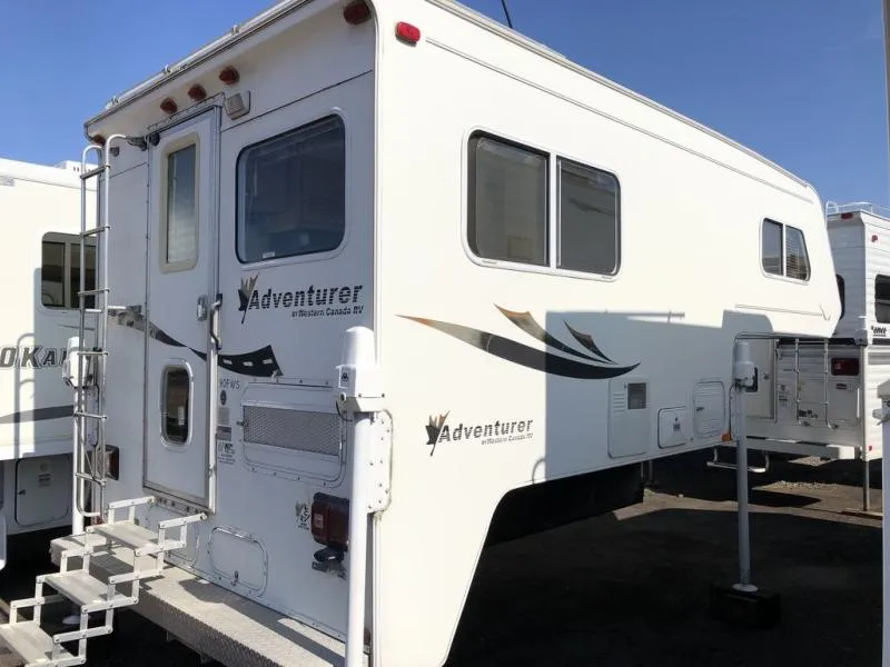 2002 Adventurer Adventurer 90FWS - Photo 3
