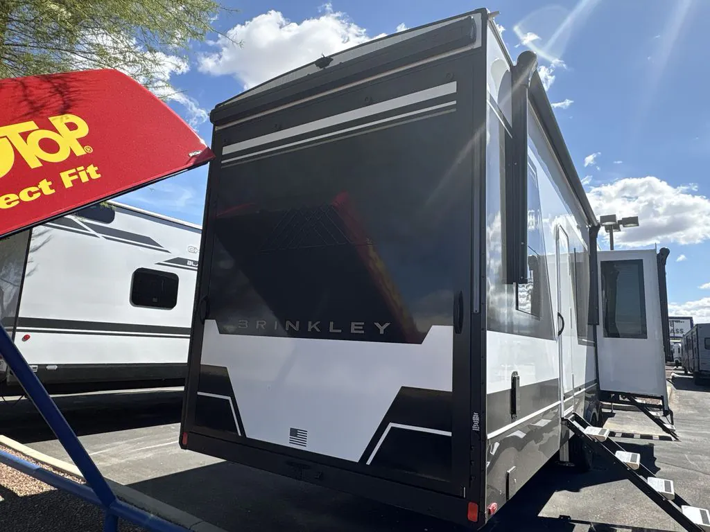 2026 Brinkley Model G 4000, Photos photo 4