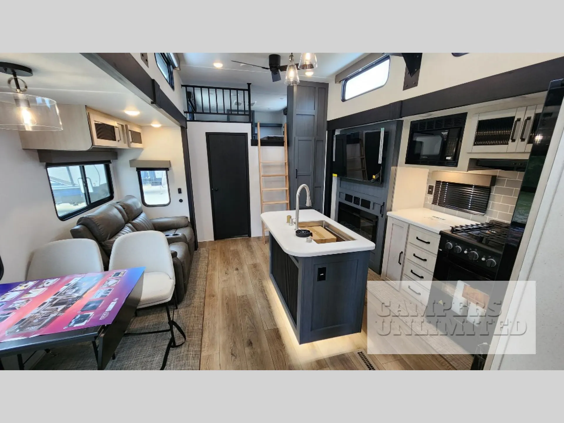 2026 Forest River Puma Vista 421LFT — Photo 5