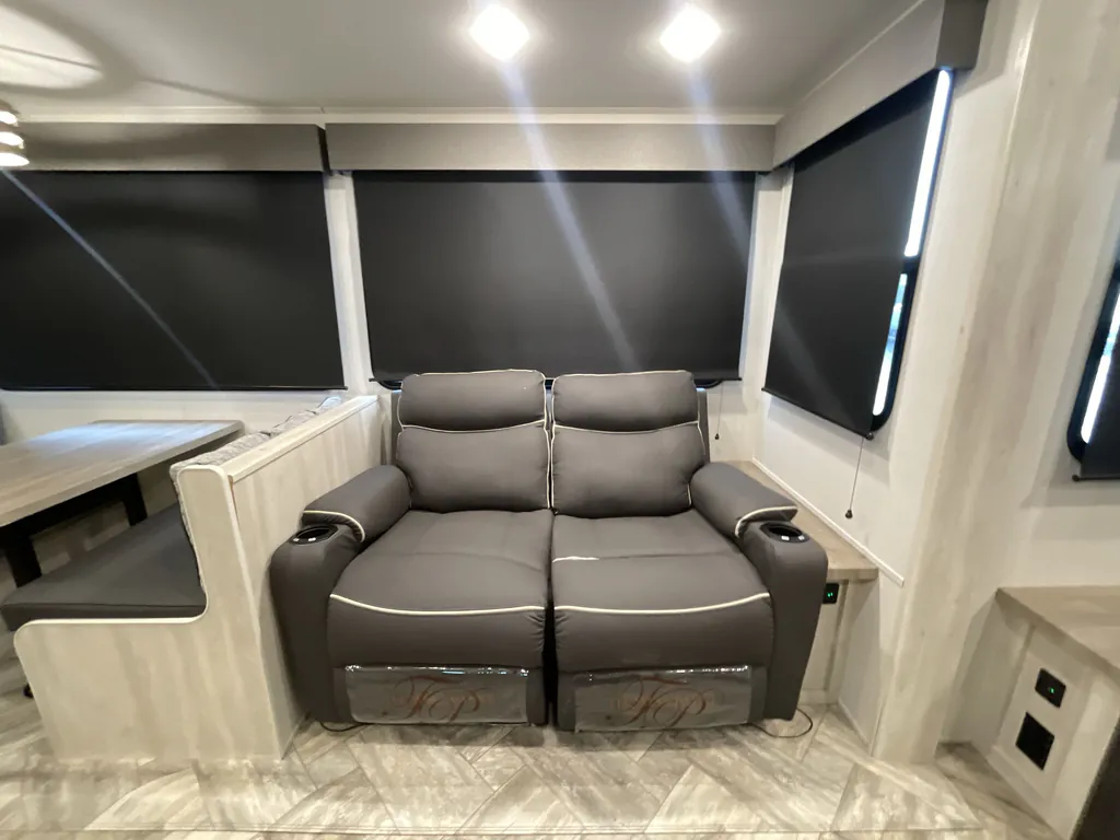 2023 Forest River Wildcat 369MBL, Photos photo 22