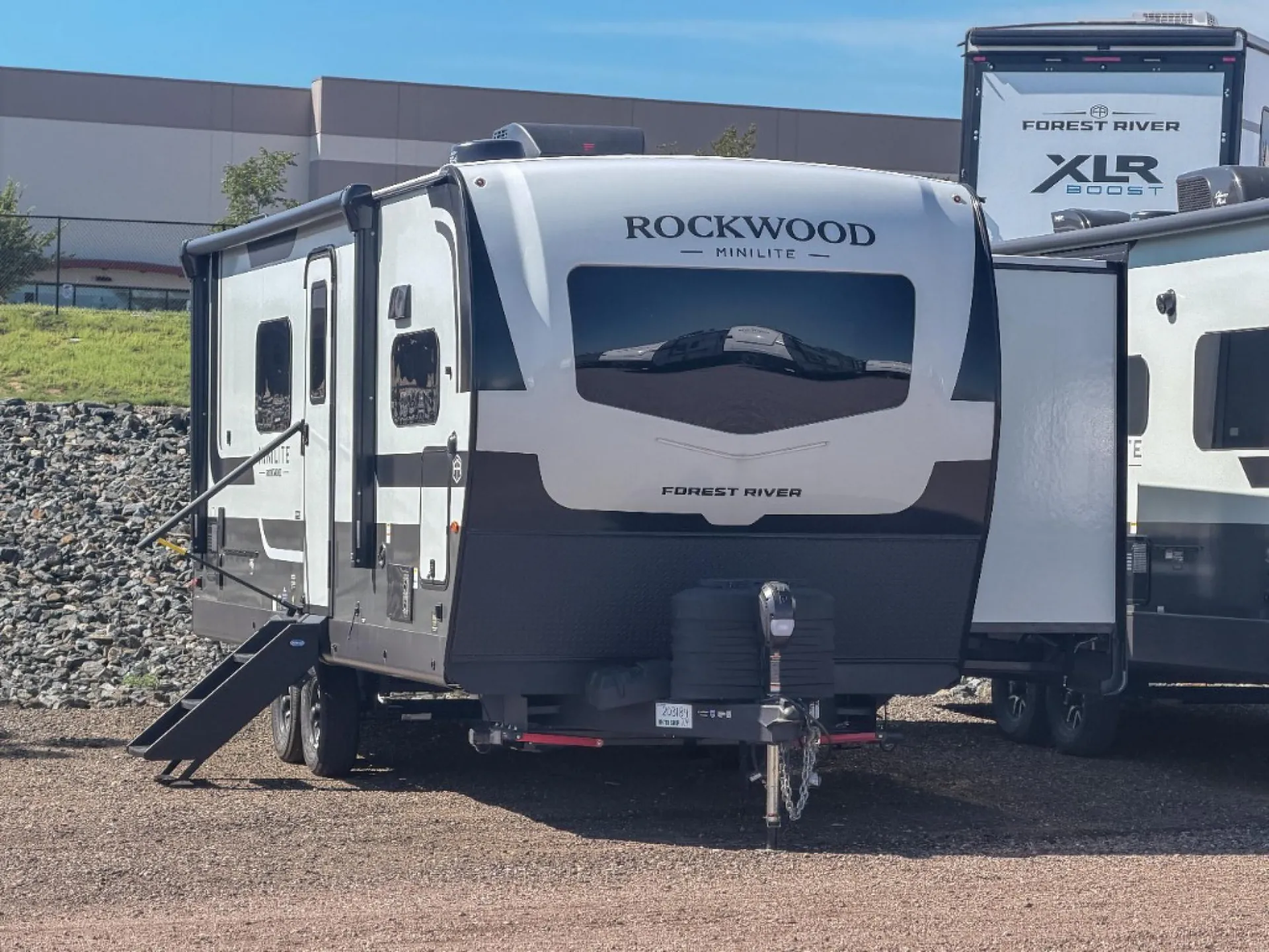 2027 Forest River Rockwood Mini Lite 2523MBR