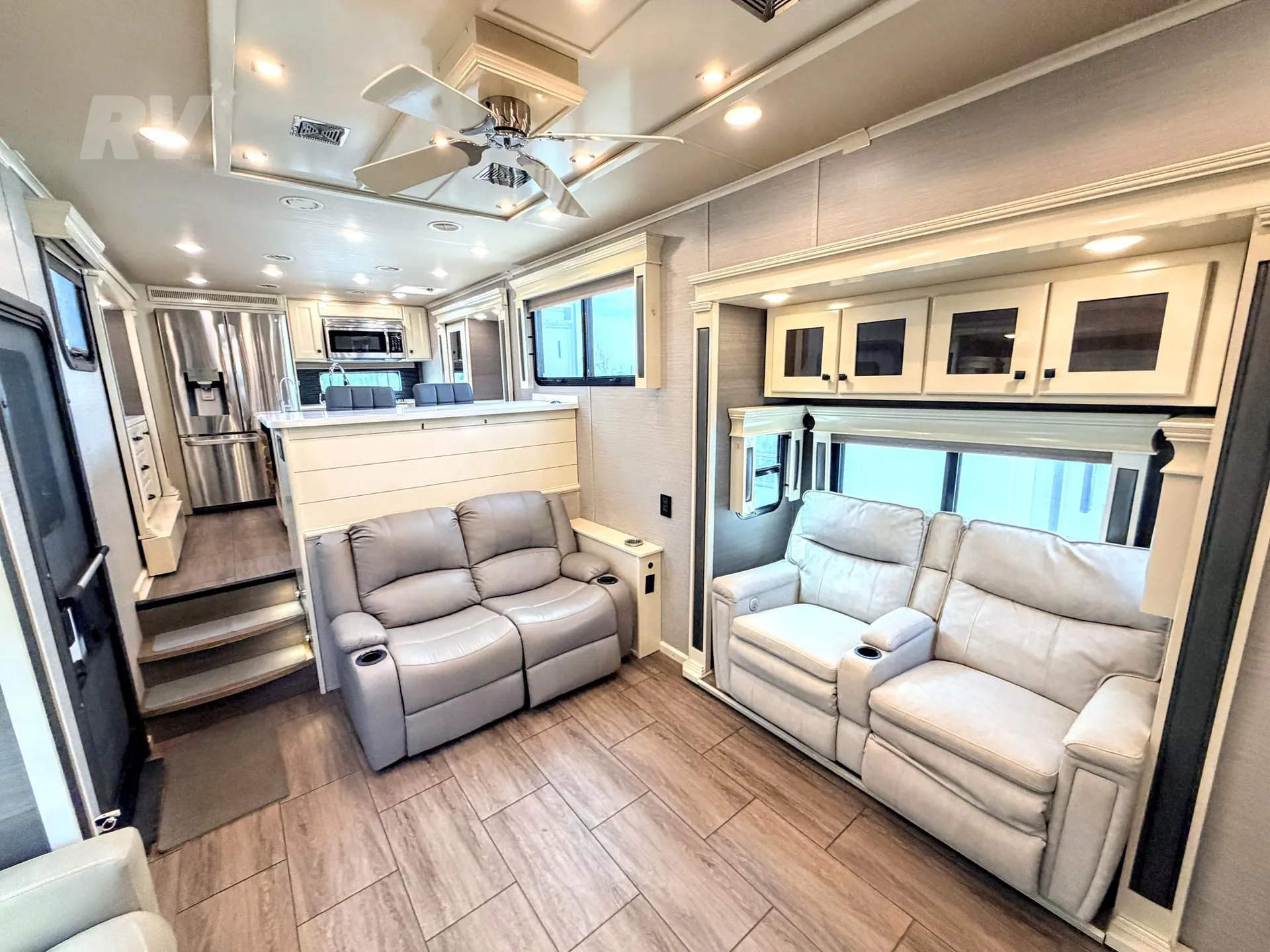 2021 Vanleigh Beacon 42RKB - Photo 3