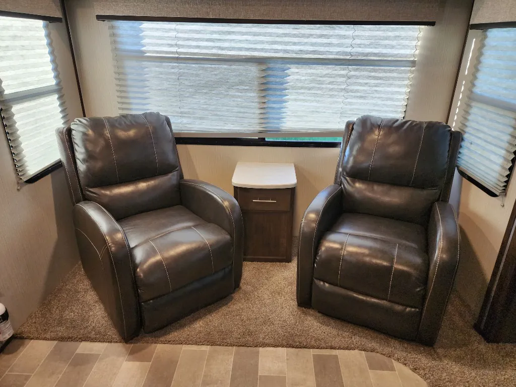 2019 Cruiser RV Radiance 25RL, Photos photo 15