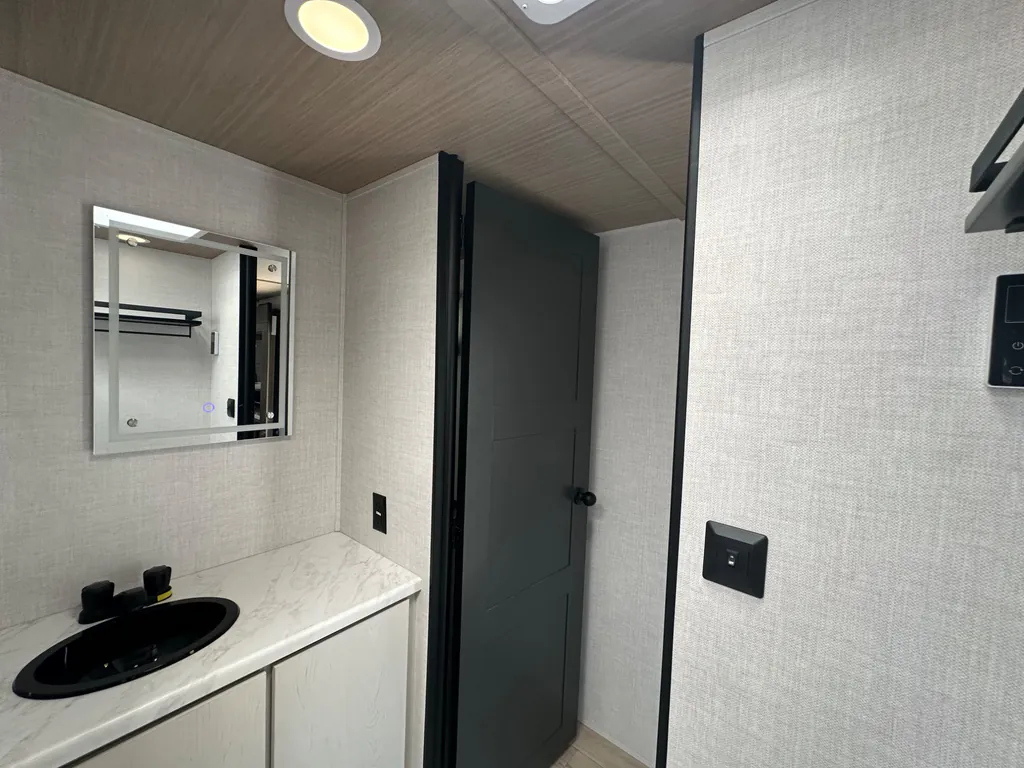2026 Forest River Vibe 3400XL, Photos photo 16