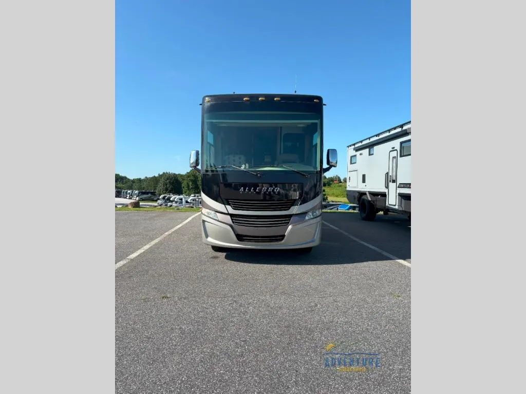 2017 Tiffin Allegro 32 SA - Photo 3