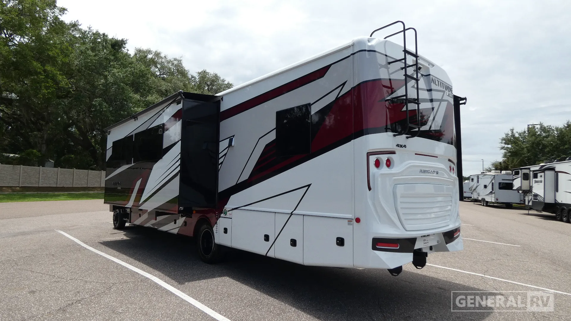 2026 Fleetwood Altitude 36CS - Photo 4