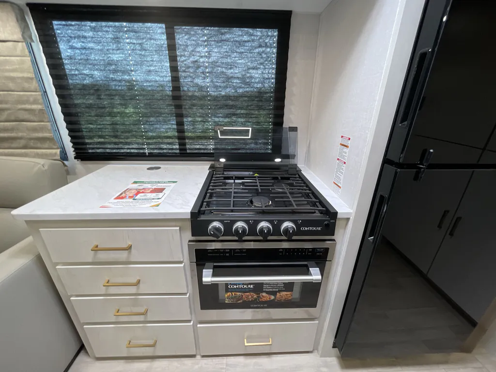 2027 Forest River Vibe 3400BH, Photos photo 14