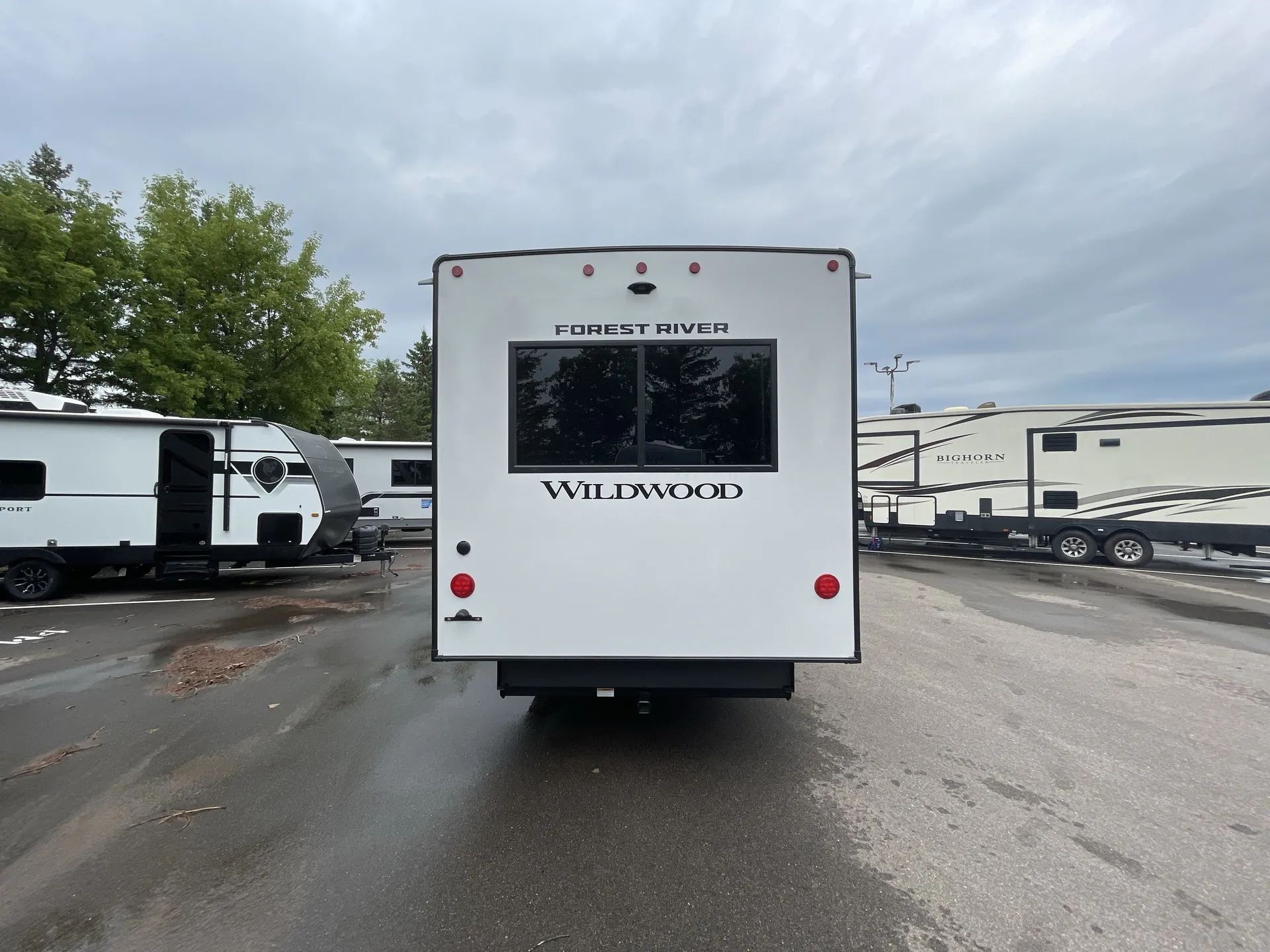 2027 Forest River Wildwood Heritage Glen 308RL — backside