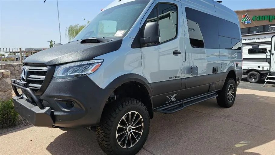 2026 Airstream Interstate 19X LE OUTLAND EDITION - Photo 3