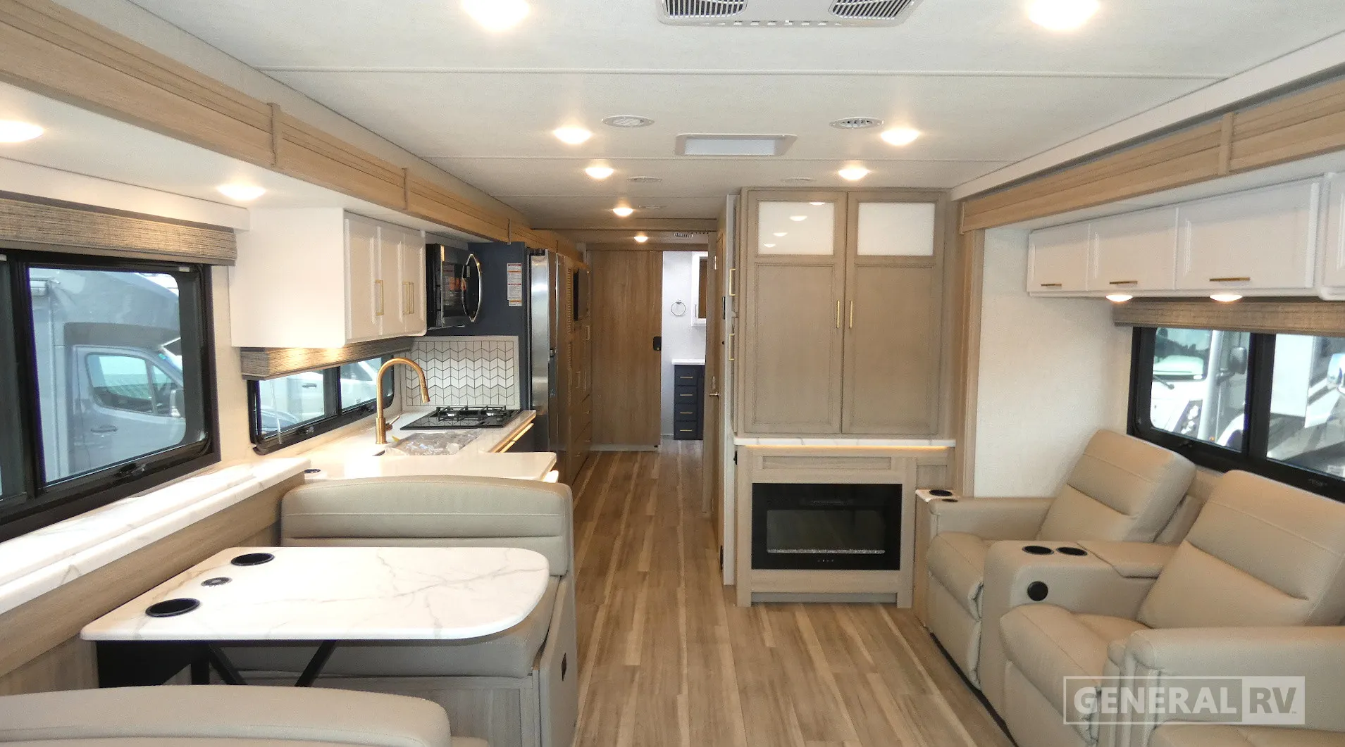 2027 Thor Motor Coach Luminate HH36 - Photo 3
