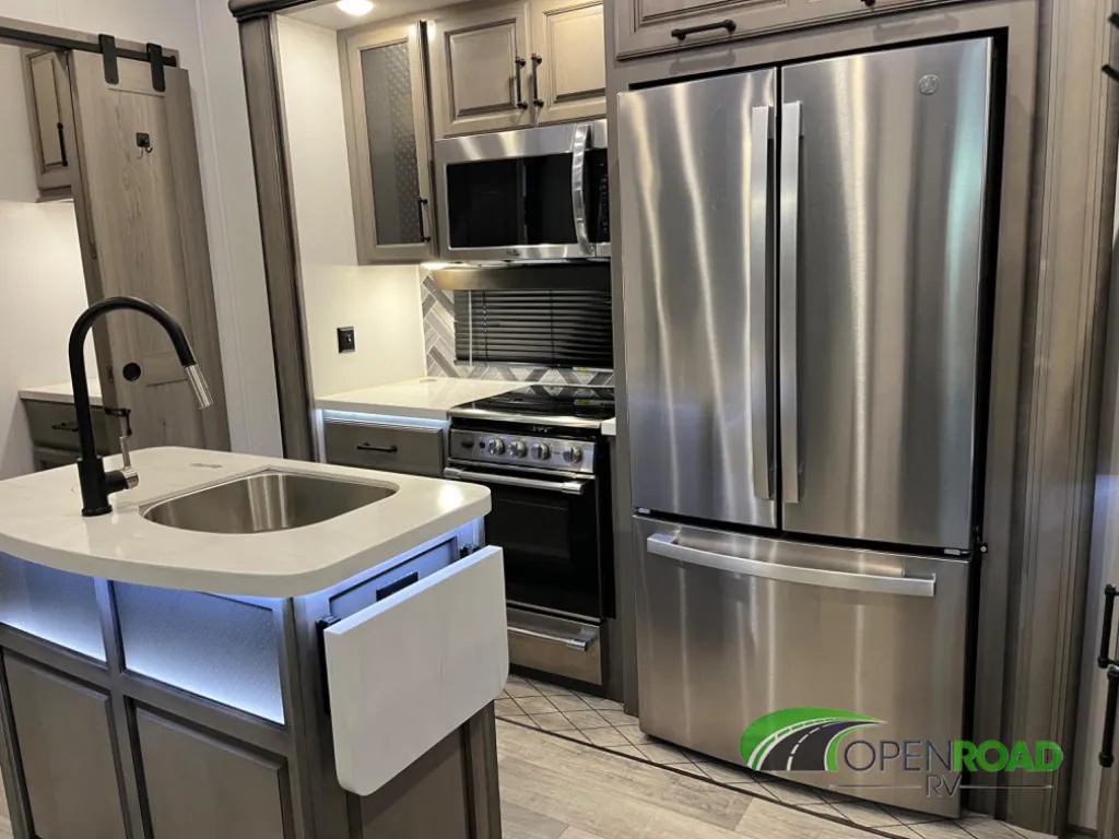 2022 Keystone Montana 3763BP, Photos photo 9