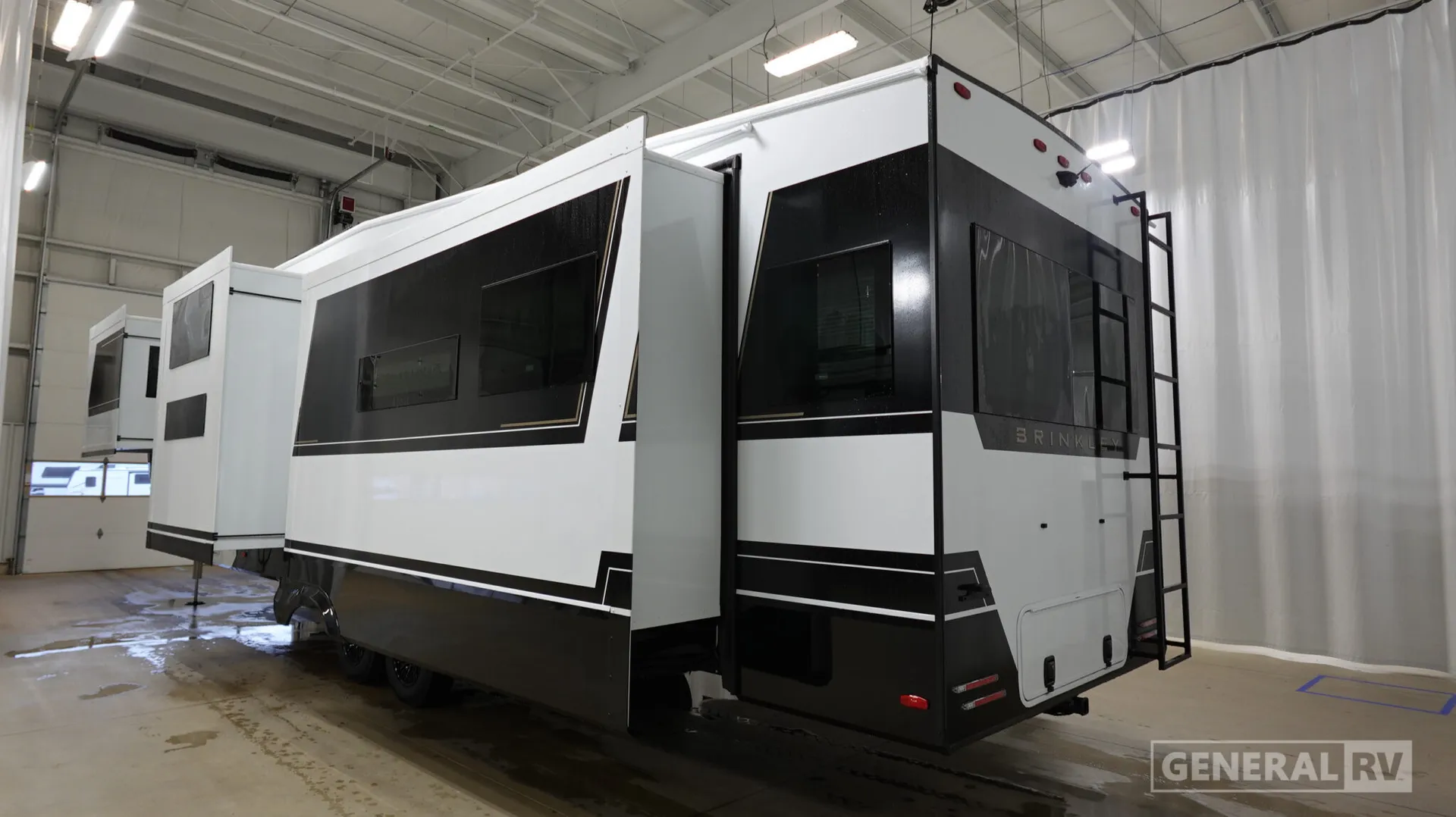2026 Brinkley Model Z 3610 - Photo 4