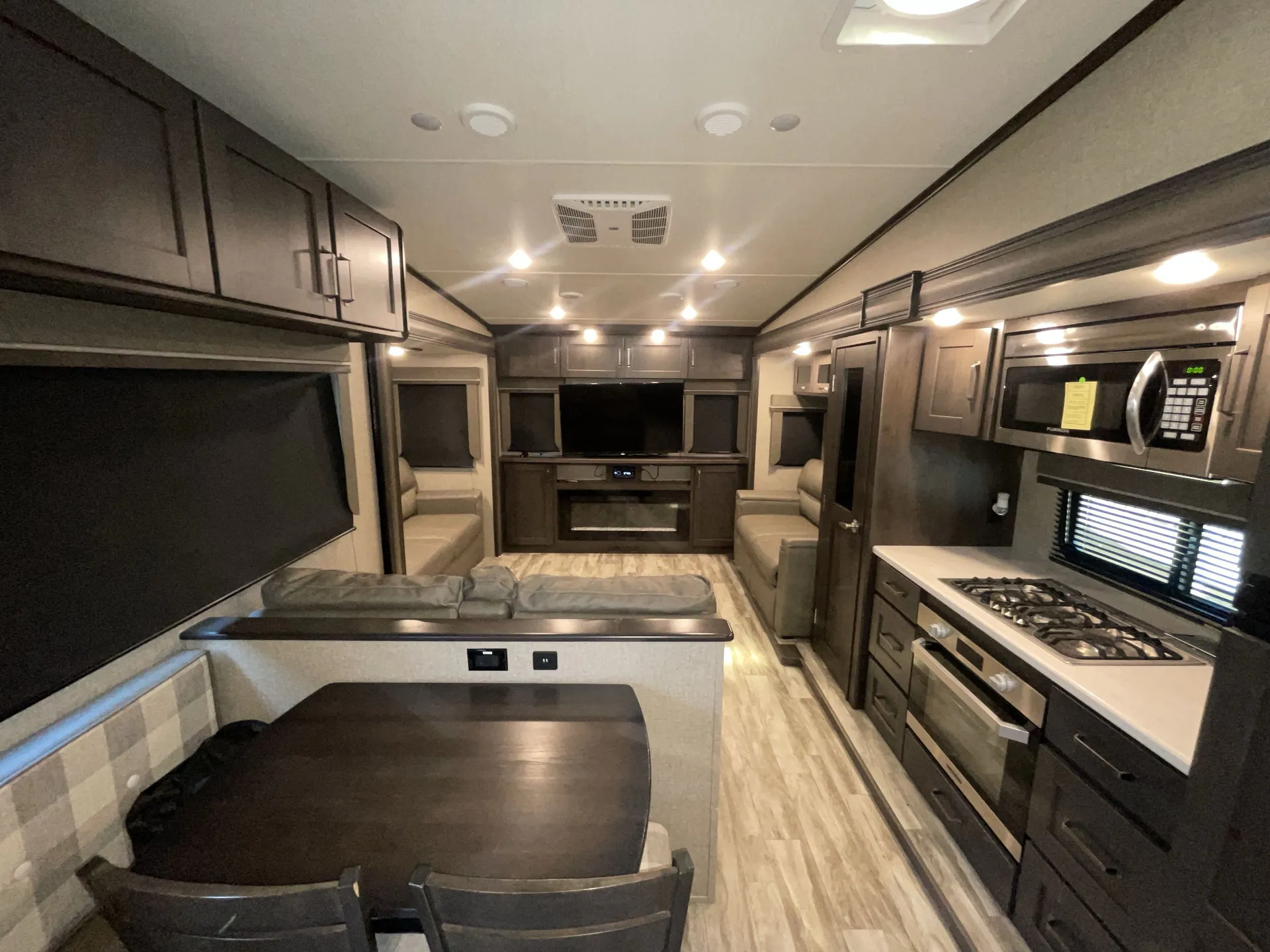2021 Grand Design Reflection 340RDS — living area main