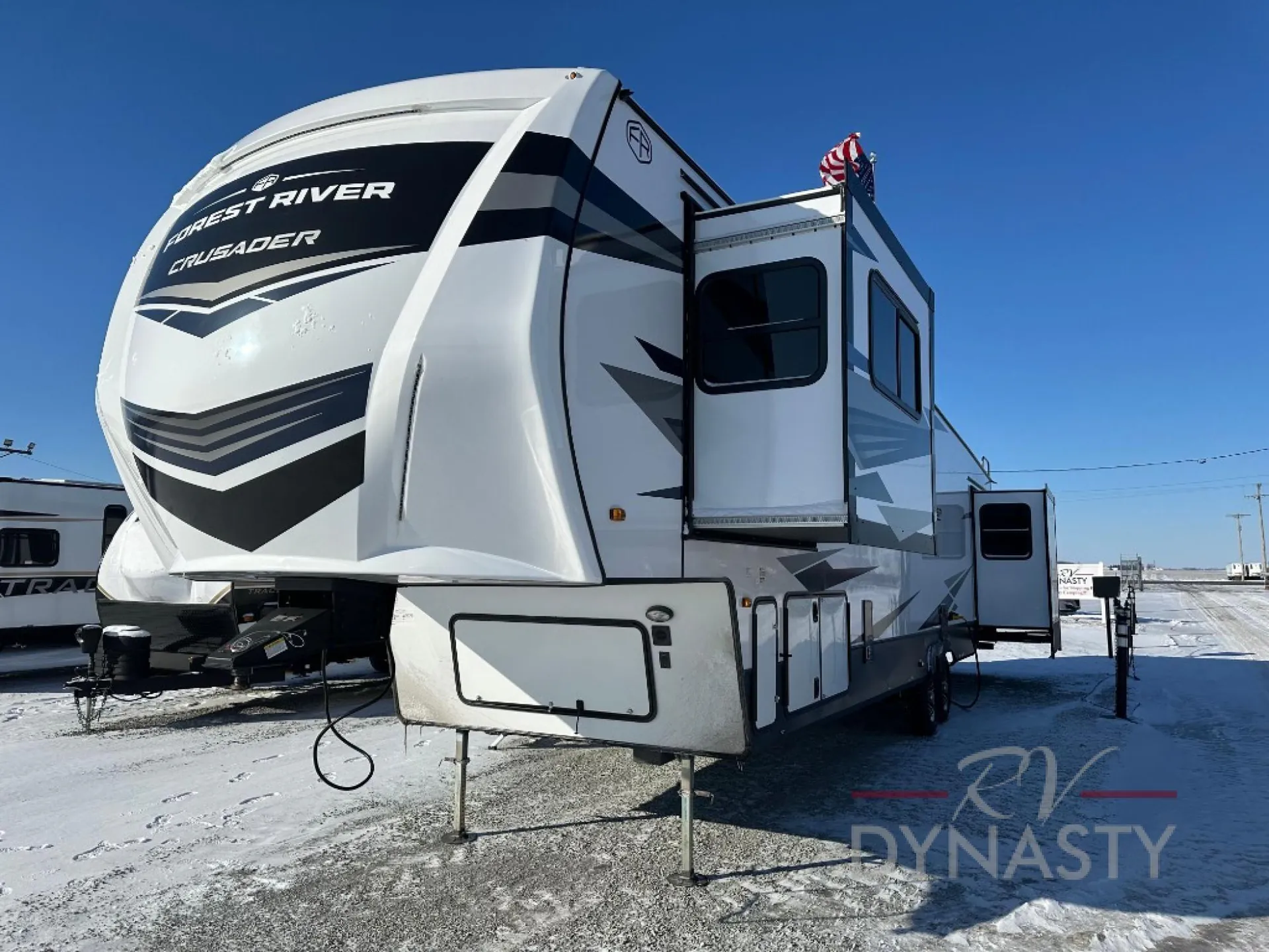 2025 Prime Time Crusader 375FLS - Photo 3