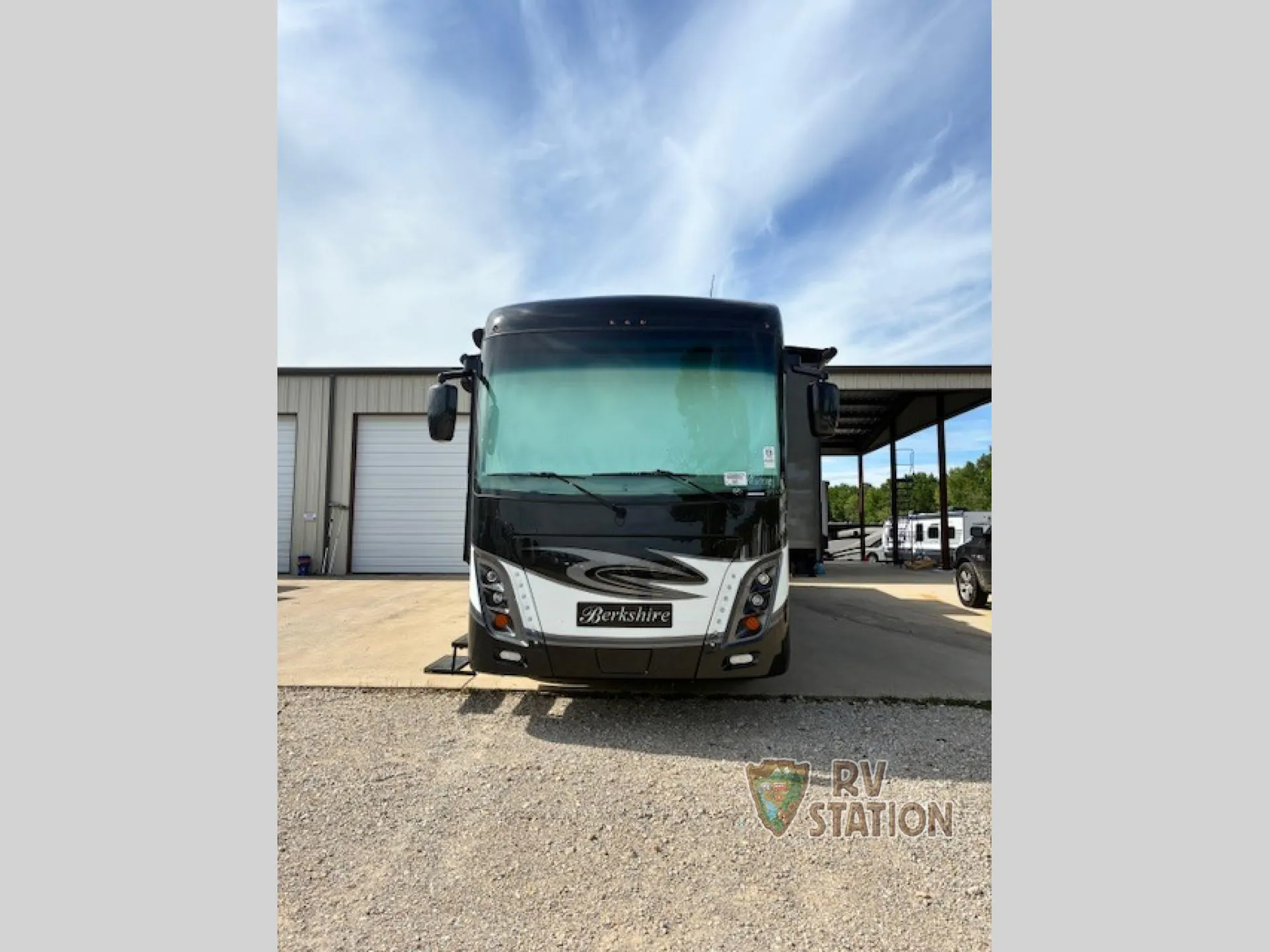 2025 Forest River Berkshire 40F - Photo 3