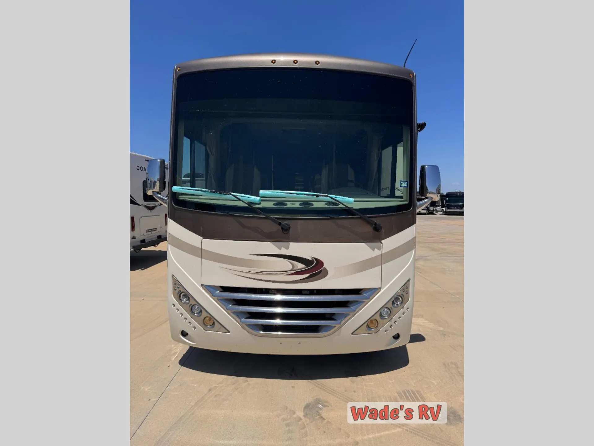 2018 Thor Motor Coach Hurricane 35M - Photo 3