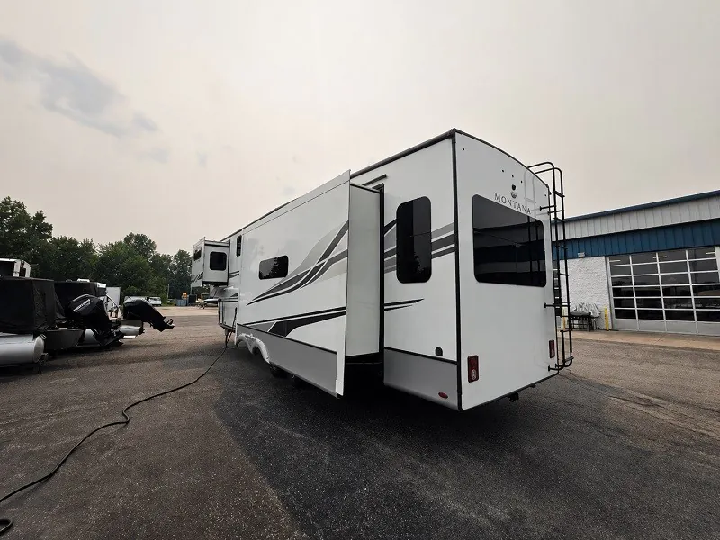 2022 Keystone Montana 3231CK, Photos photo 9