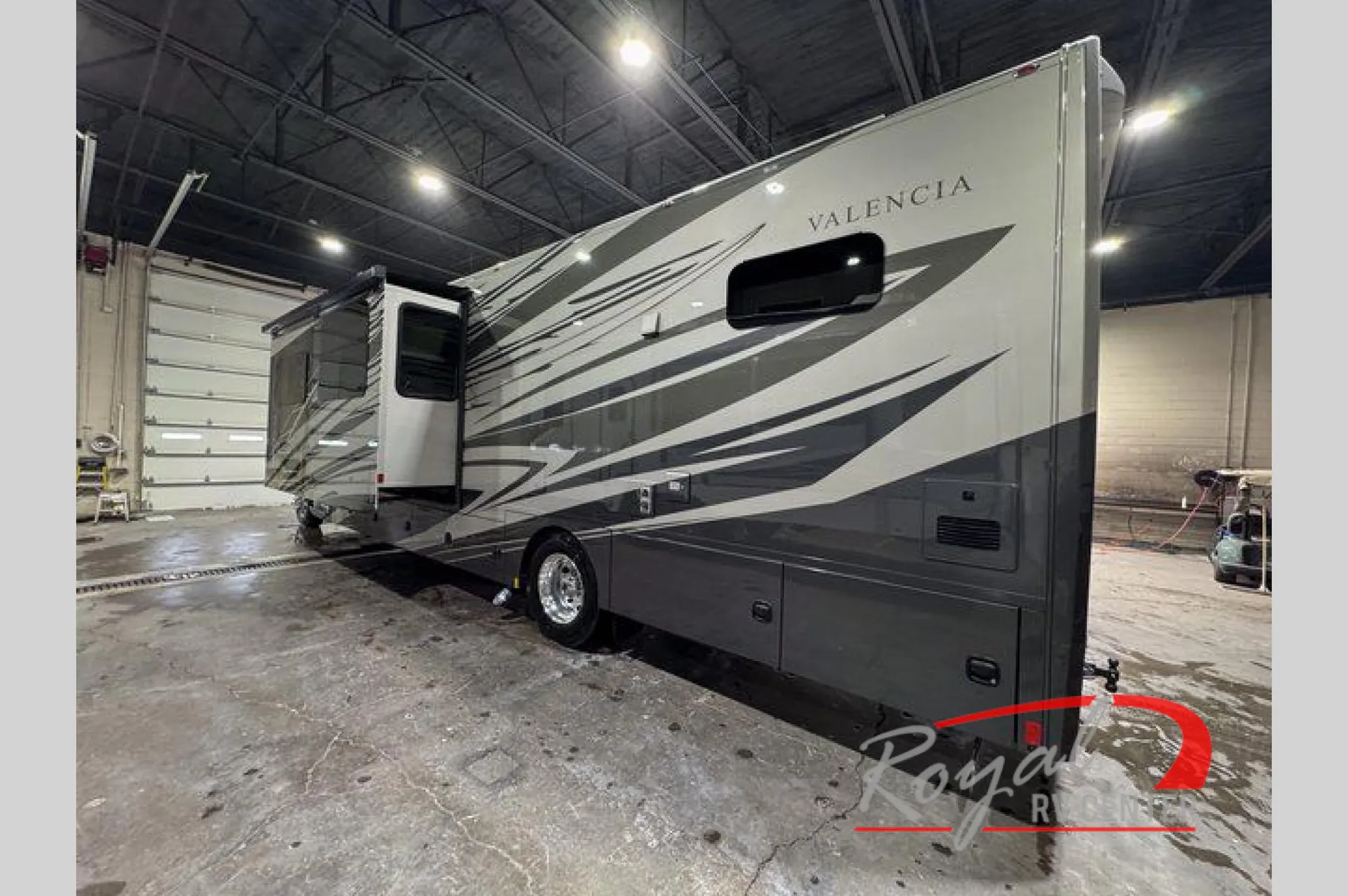 2026 Renegade RV Valencia 39BB - Photo 4
