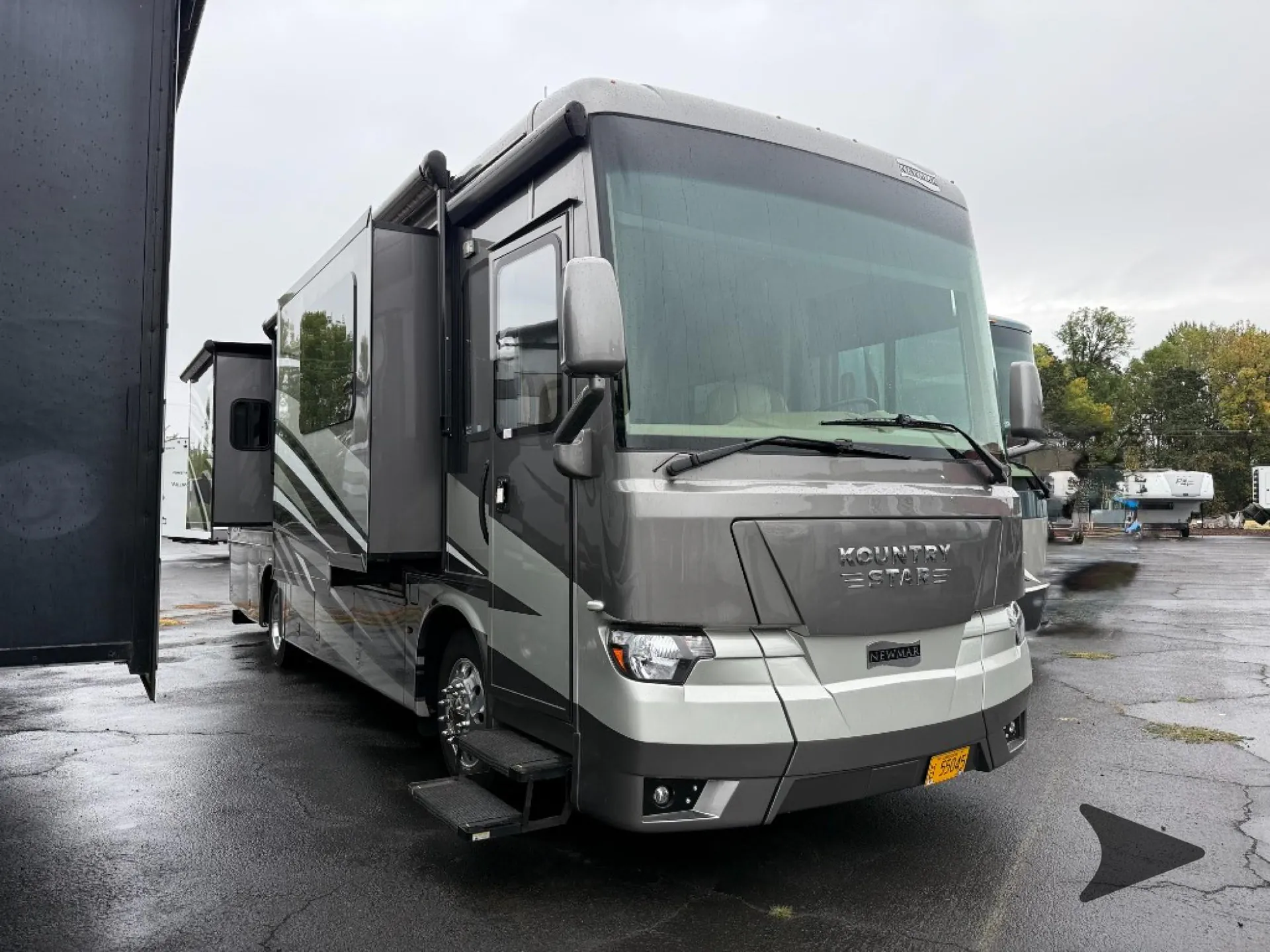 2022 Newmar Kountry Star 3426 - Photo 2