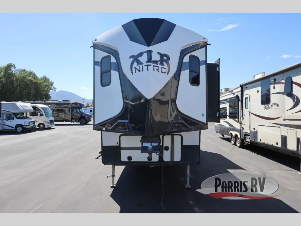 2019 Forest River XLR Nitro 33VL5, Photos photo 2