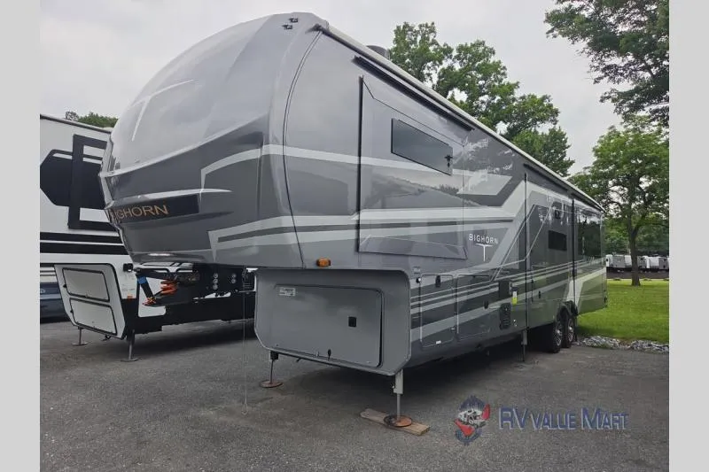 2026 Heartland Bighorn 38RE - Photo 4