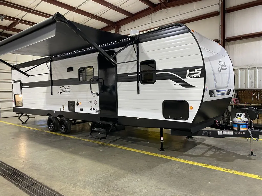 2026 Shasta RVs i-5 Edition 530BQB - Photo 2