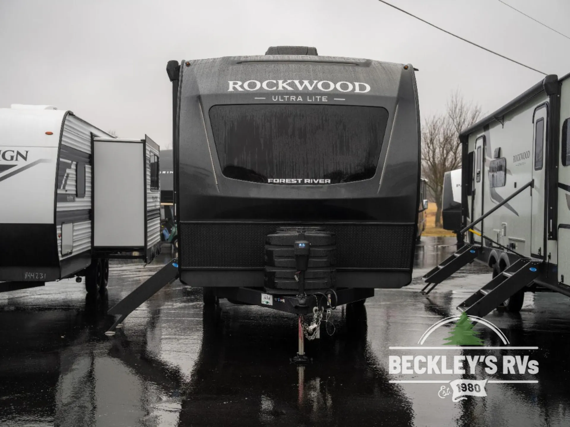 2026 Forest River Rockwood Ultra Lite 301FKT - Photo 3