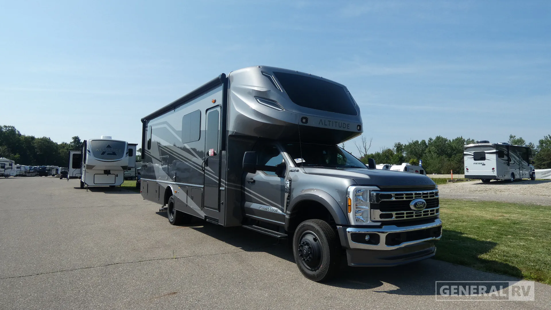 2027 Fleetwood Altitude FS550 32AW - Photo 2
