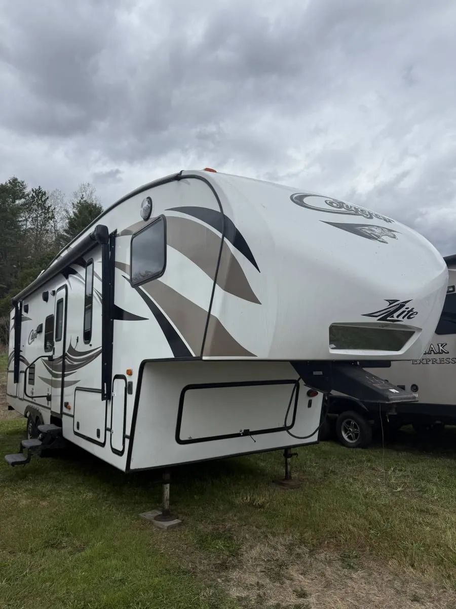 2014 Keystone COUGAR 28RDB - Photo 3