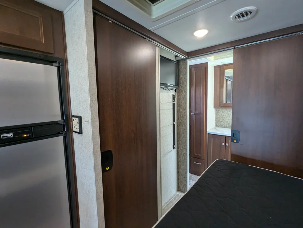 2018 Forest River Forester 2421MS, Photos photo 25