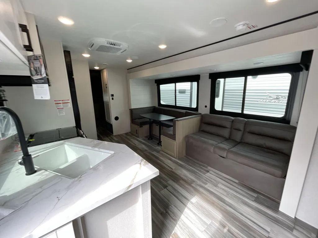 2026 Jayco Jay Flight SLX 321BDS, Photos photo 16