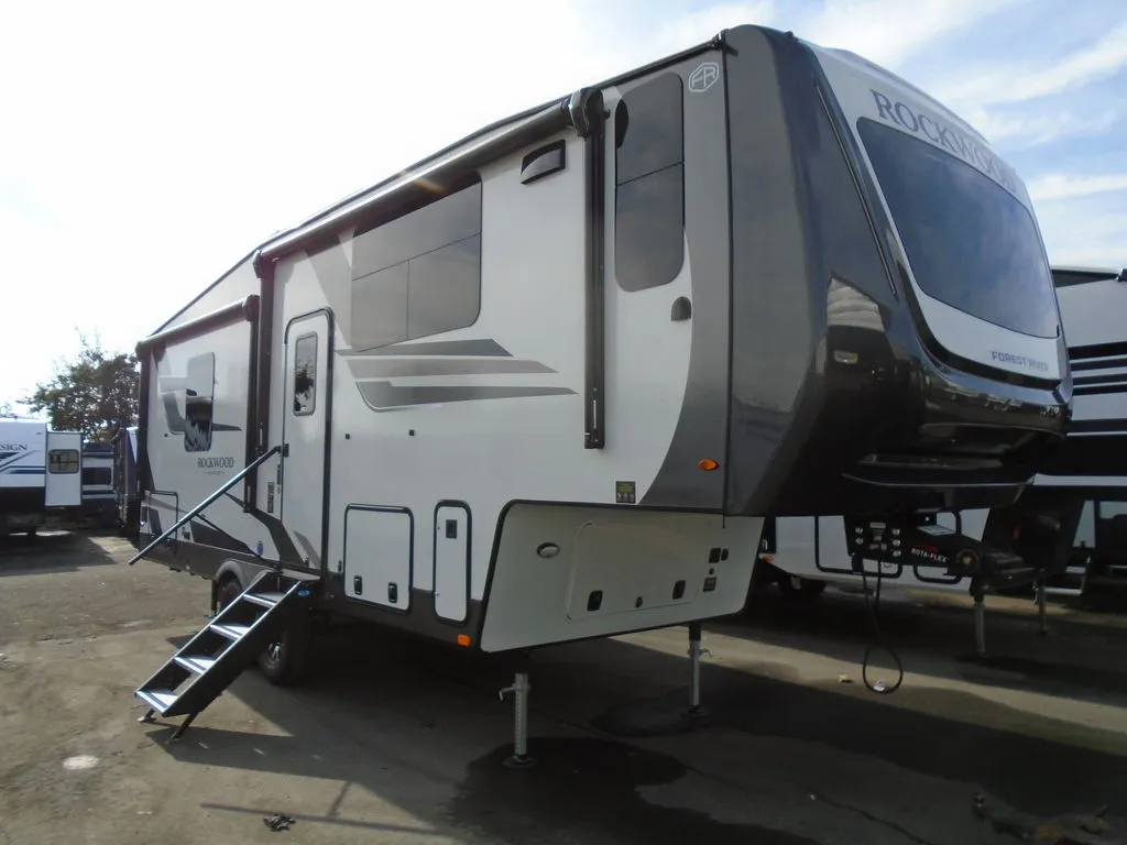 2026 Forest River Rockwood Signature 290SFK - Photo 3