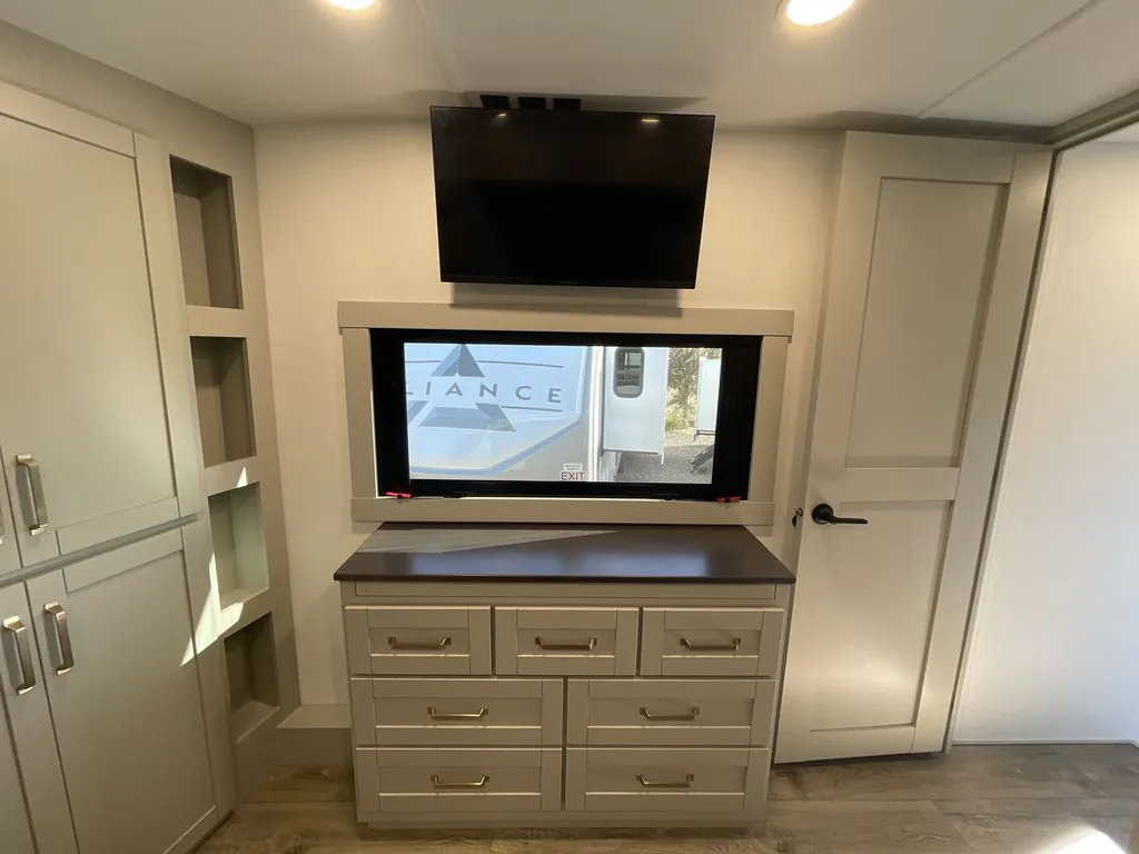 2026 Brinkley Model Z 3515, Photos photo 26