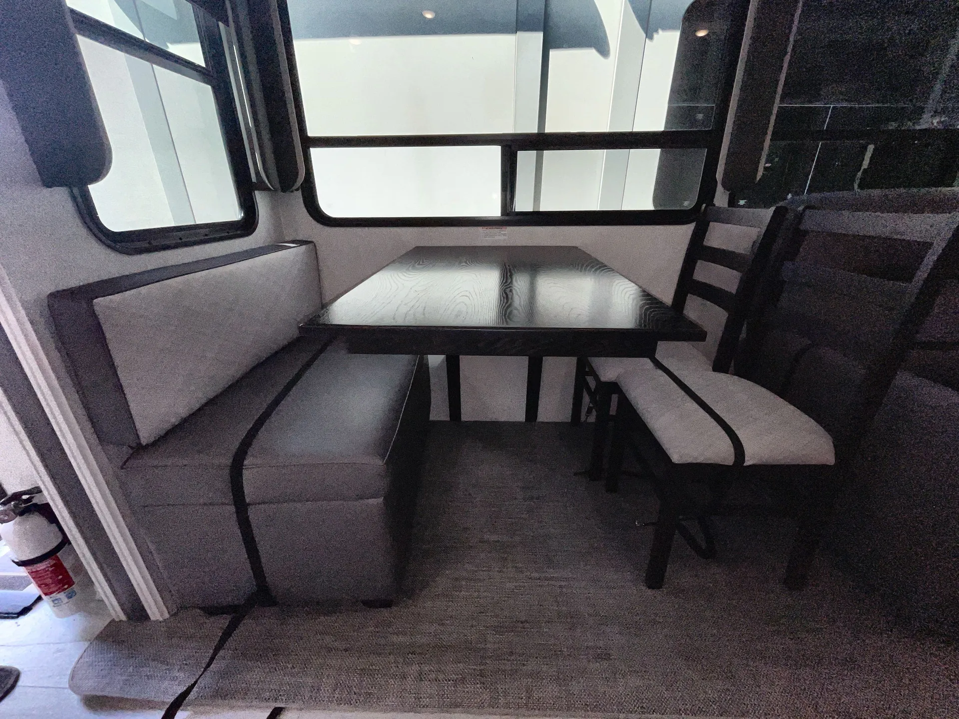 2022 East to West Ahara 325RL — living area main