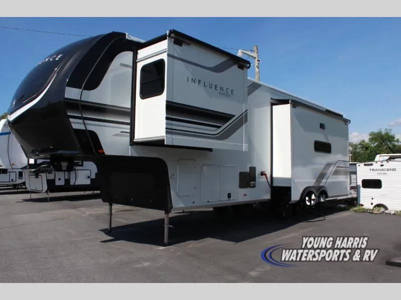 2027 Grand Design Influence 3003RL - Photo 4