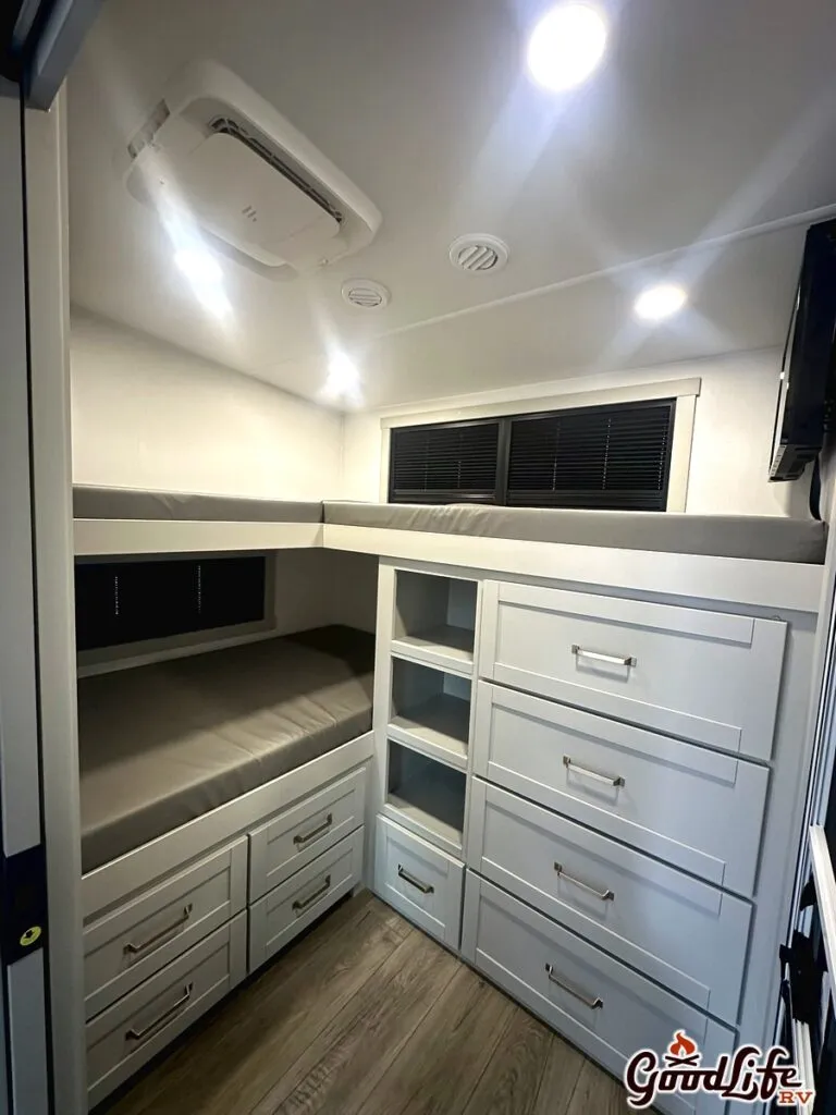 2026 Brinkley Model Z 2810, Photos photo 43