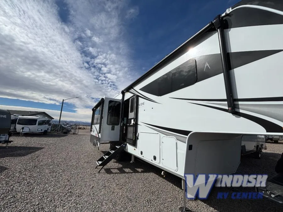 2026 Grand Design Solitude 310GK - Photo 2