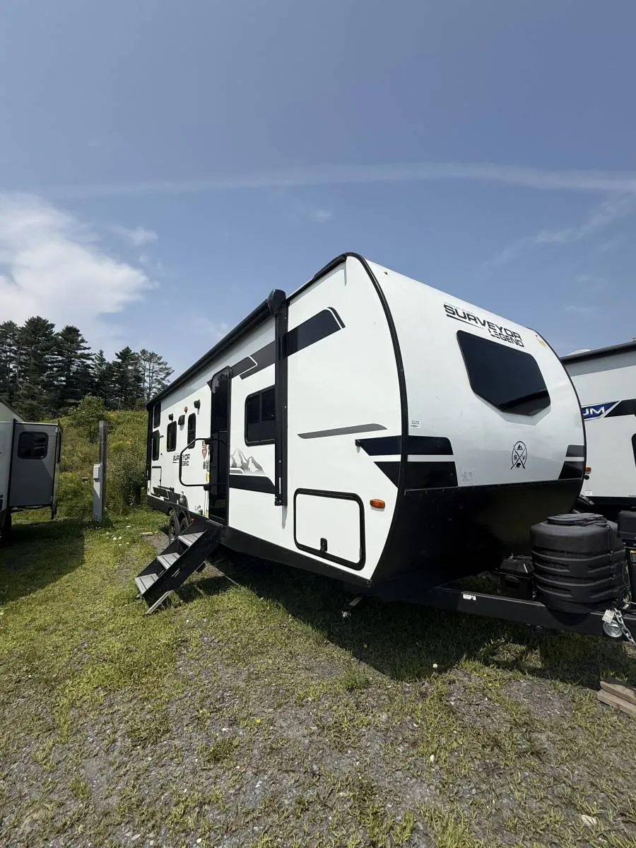 2024 Forest River SURVEYOR LEGEND 260BHL - Photo 2