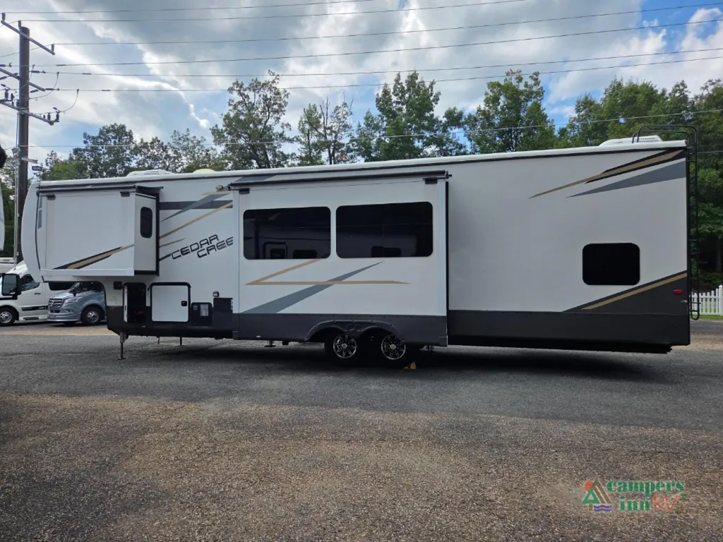 2021 Forest River Cedar Creek 355LF, Photos photo 13