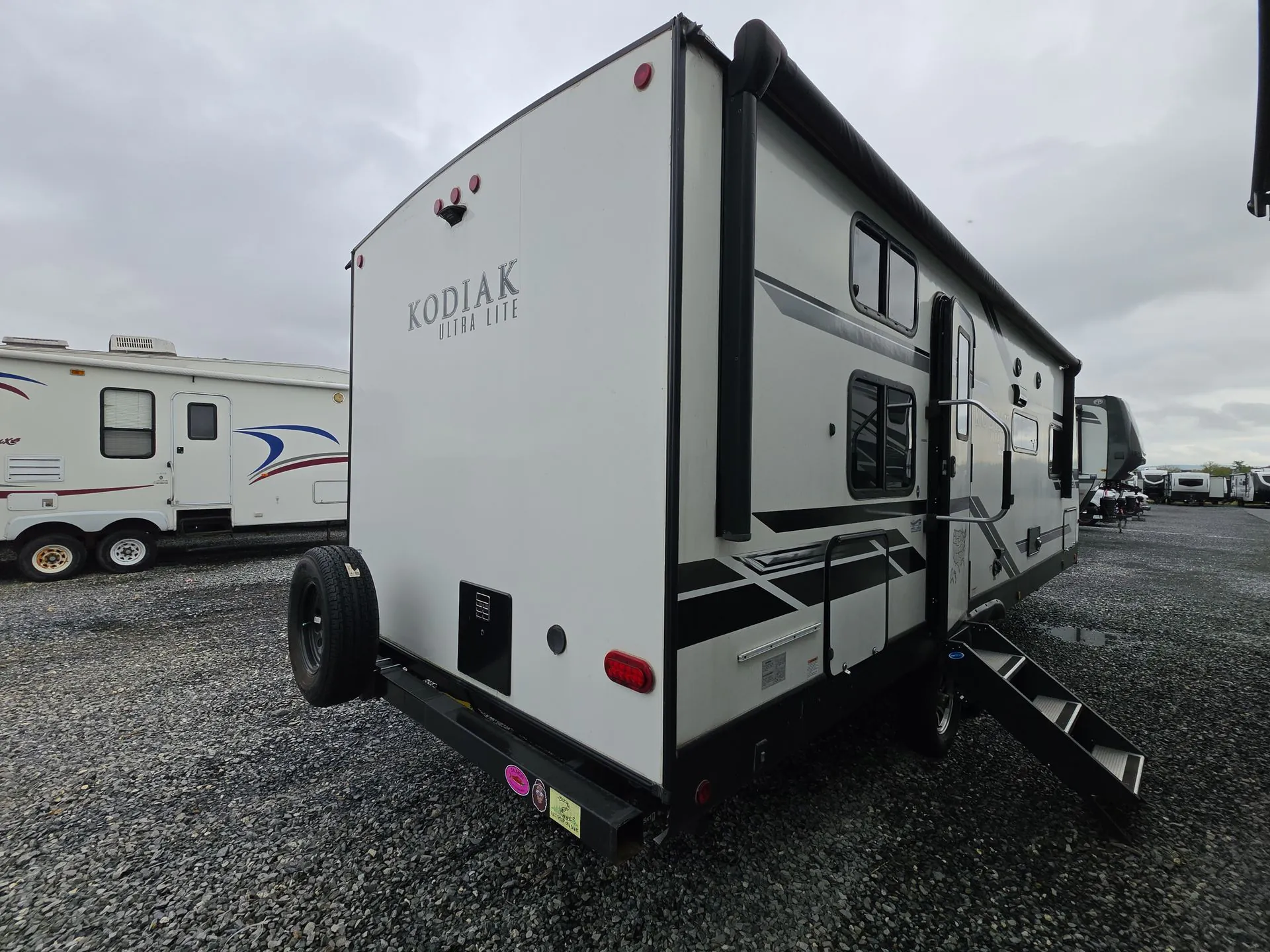 2021 Dutchmen Kodiak Ultra-Lite 248BHSL - Photo 4