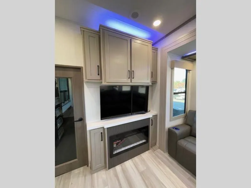 2026 Grand Design Momentum 414M, Photos photo 46