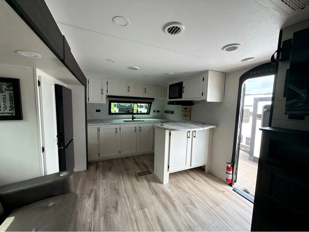 2026 Venture RV Stratus SR262VFK, Photos photo 14