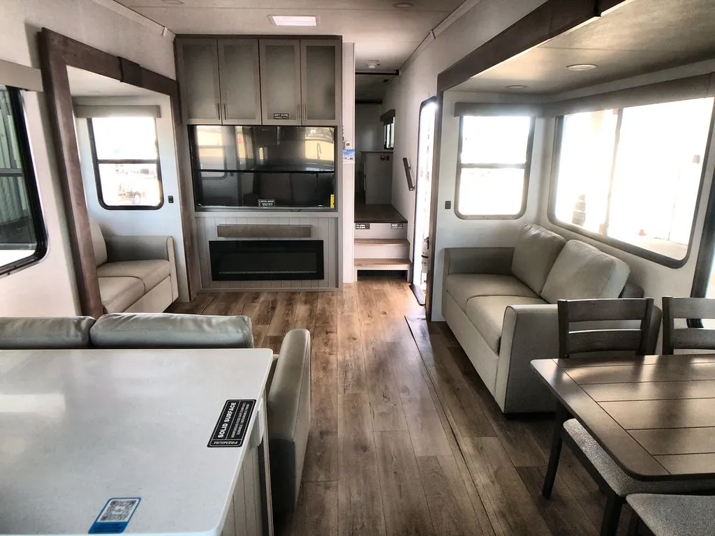 2026 Alliance RV Avenue 35RKS - Photo 3