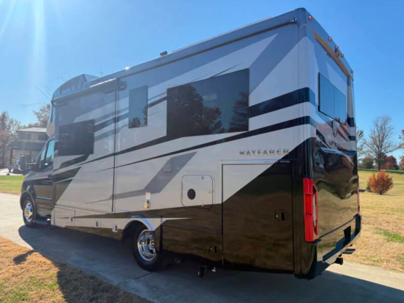 2026 Tiffin Wayfarer 25 XLW, Photos photo 4